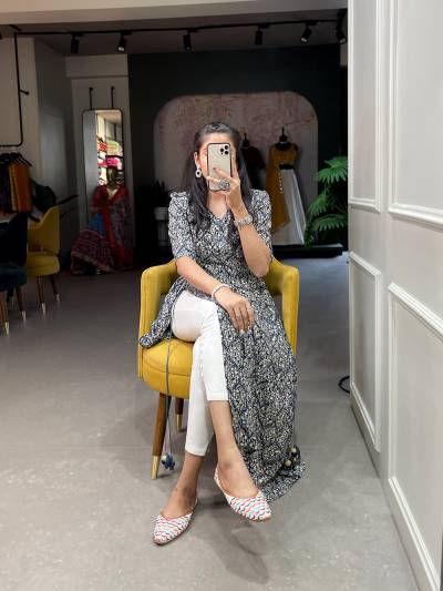 NNK 3304 BY SAGAR IMPEX DESIGNER COTTON KURTI WHOLESALER IN INDIA